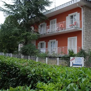 La Rossa krevet i doručak